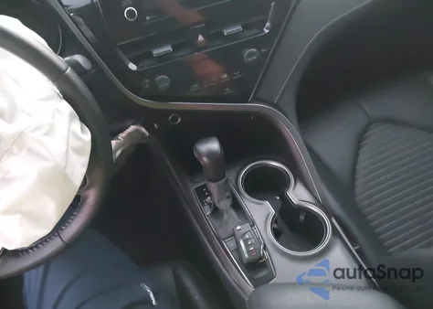 2022 Toyota Camry Se z USA, uszkodzony, nr VIN 4T1G11AK2NU059659